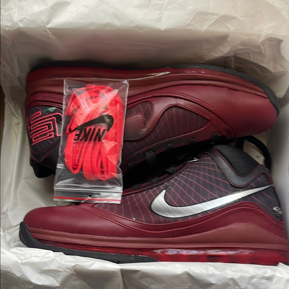 Nike LeBron 7 Christmas